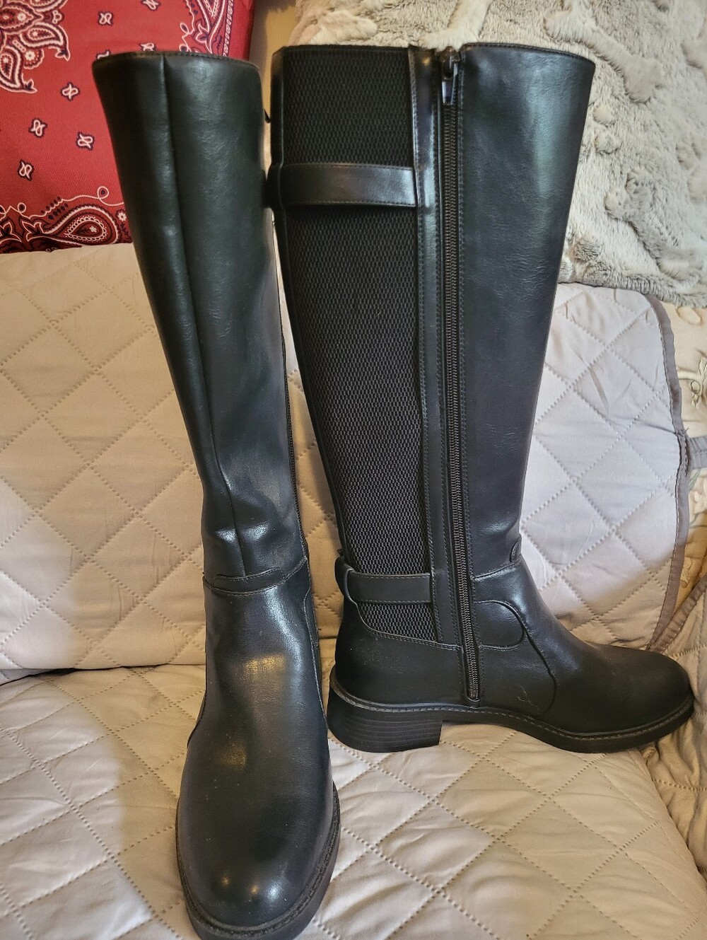 Kelly & Katie Black Boot (Size 8M)